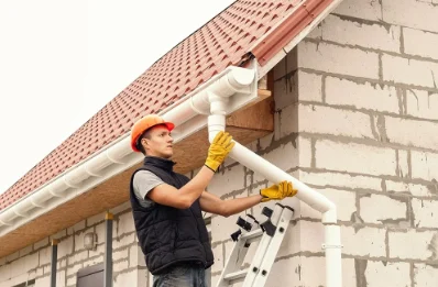 Pose et remplacement de gouttières à Mazirot
